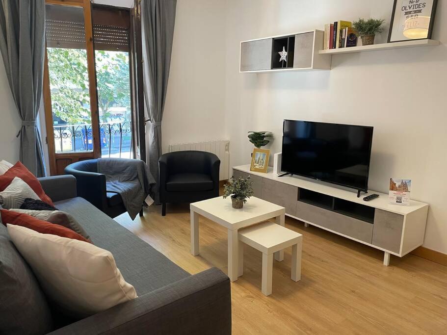El Campeador Moderna Vivienda Turistica Appartement Burgo Buitenkant foto
